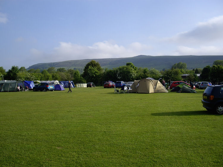 Hardhurst Farm campsite and Win Hill