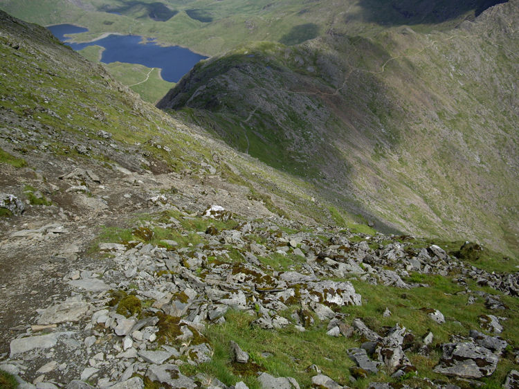 Zig-zagging down the steep slope to Bwlch Ciliau