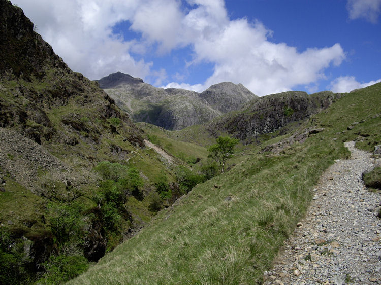 Scafell Pike, Broad Crag and Ill Crag come into view