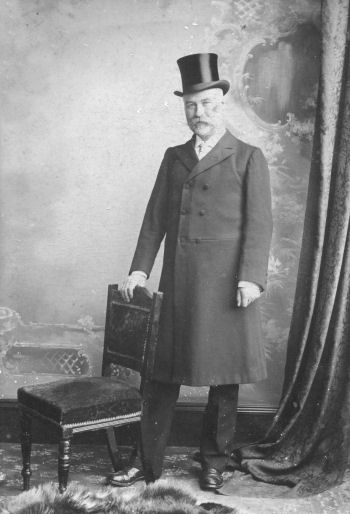 William Cheyne (1860 - 1914) William Cheyne (1860 - 1914)