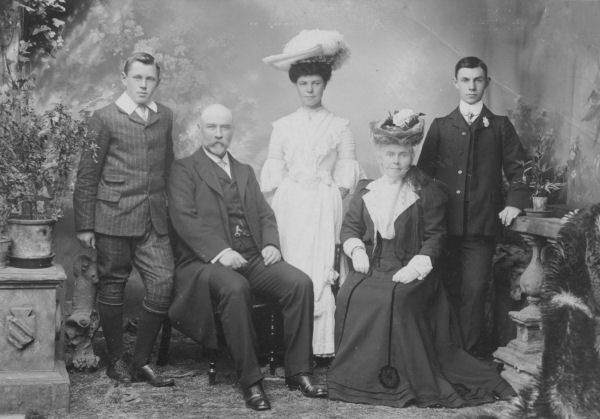 William Cheyne and family